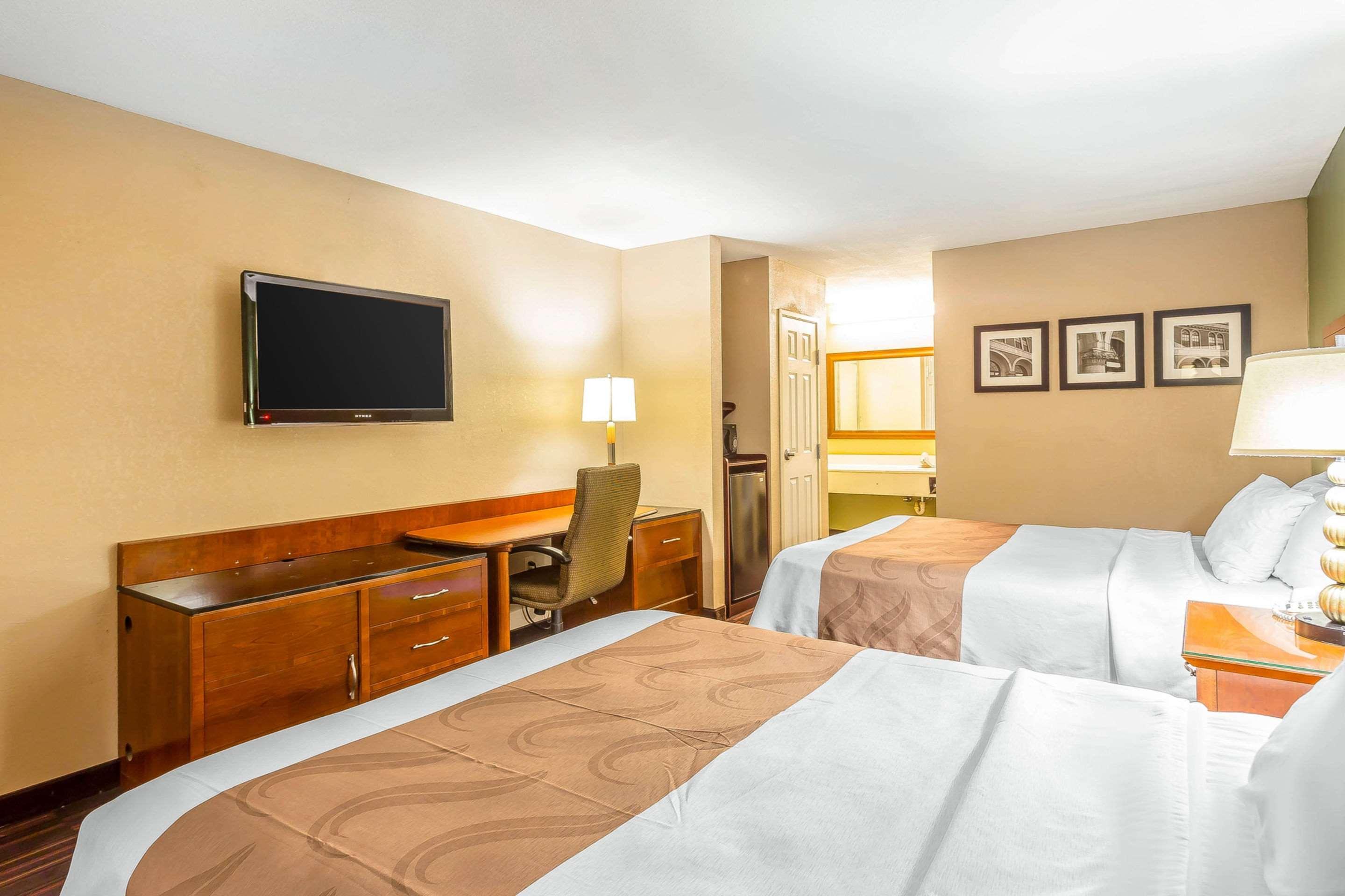 Quality Inn & Suites Near Robins Air Force Base Warner Robins Extérieur photo