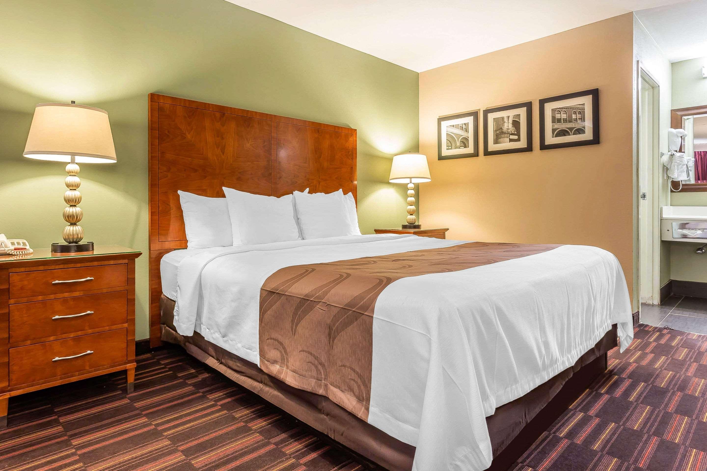 Quality Inn & Suites Near Robins Air Force Base Warner Robins Extérieur photo