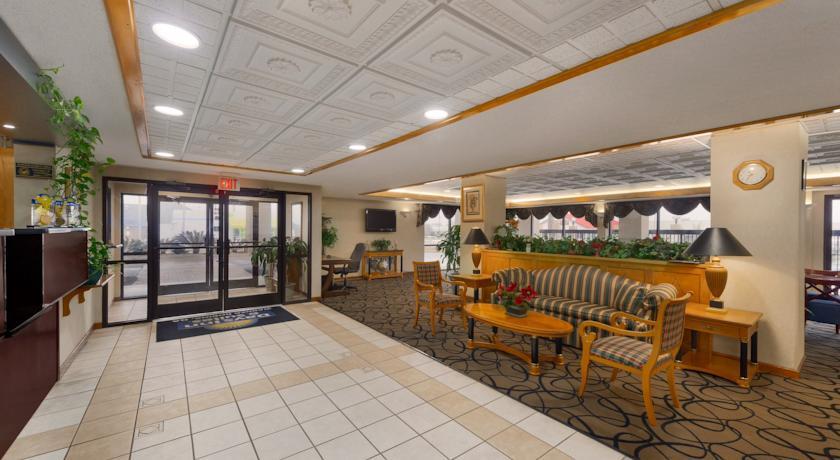 Quality Inn & Suites Near Robins Air Force Base Warner Robins Extérieur photo