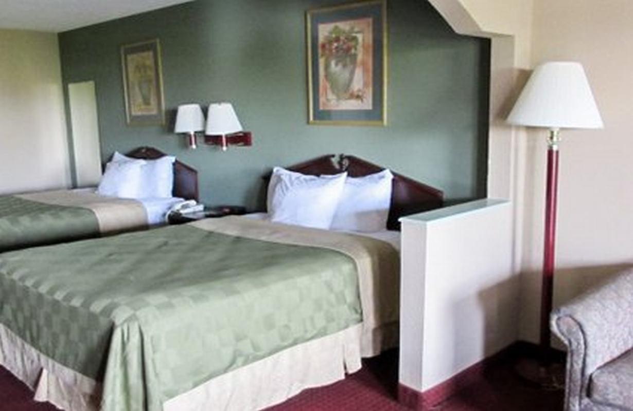 Quality Inn & Suites Near Robins Air Force Base Warner Robins Extérieur photo