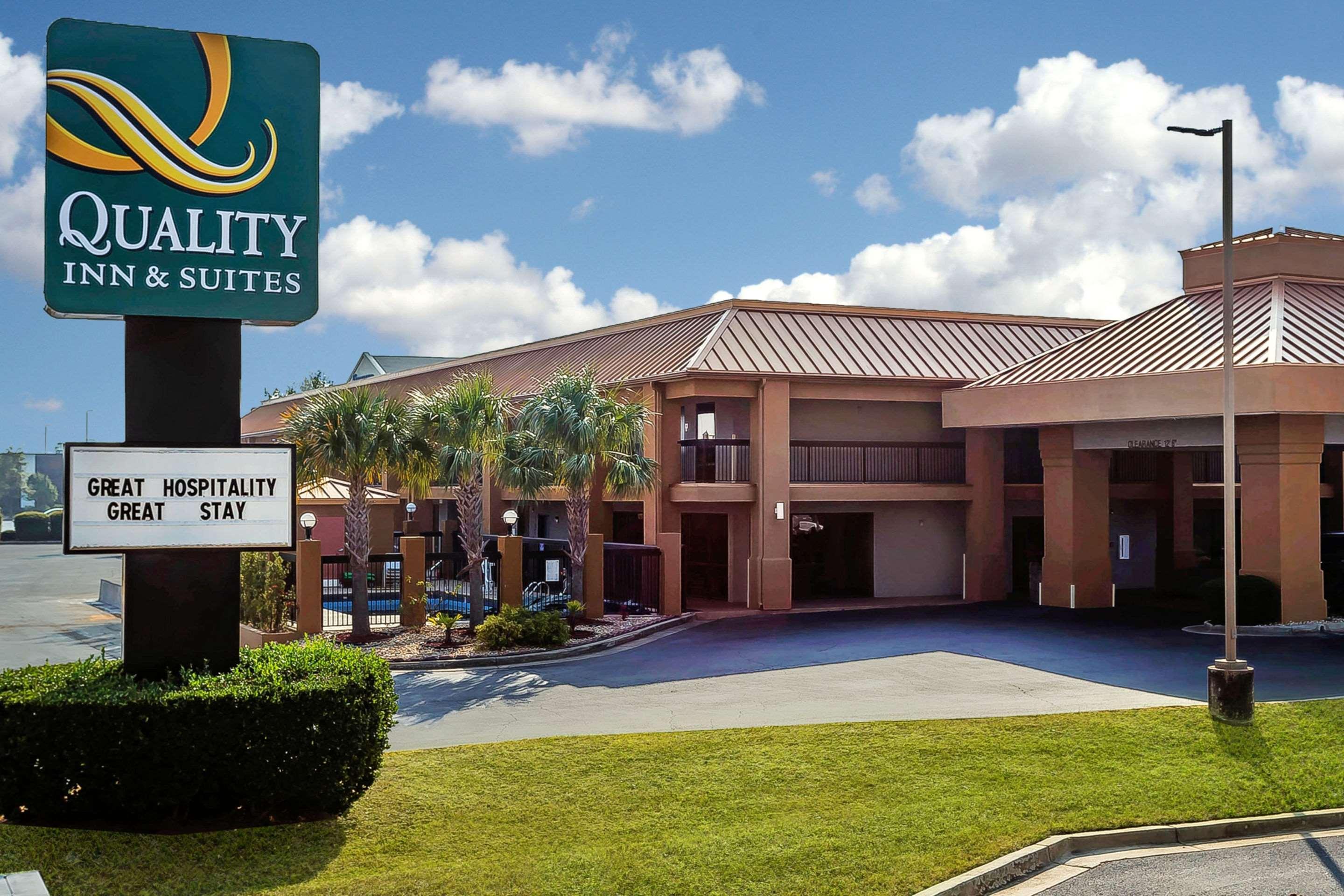 Quality Inn & Suites Near Robins Air Force Base Warner Robins Extérieur photo