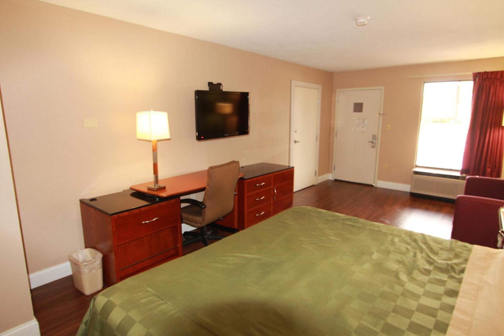 Quality Inn & Suites Near Robins Air Force Base Warner Robins Extérieur photo