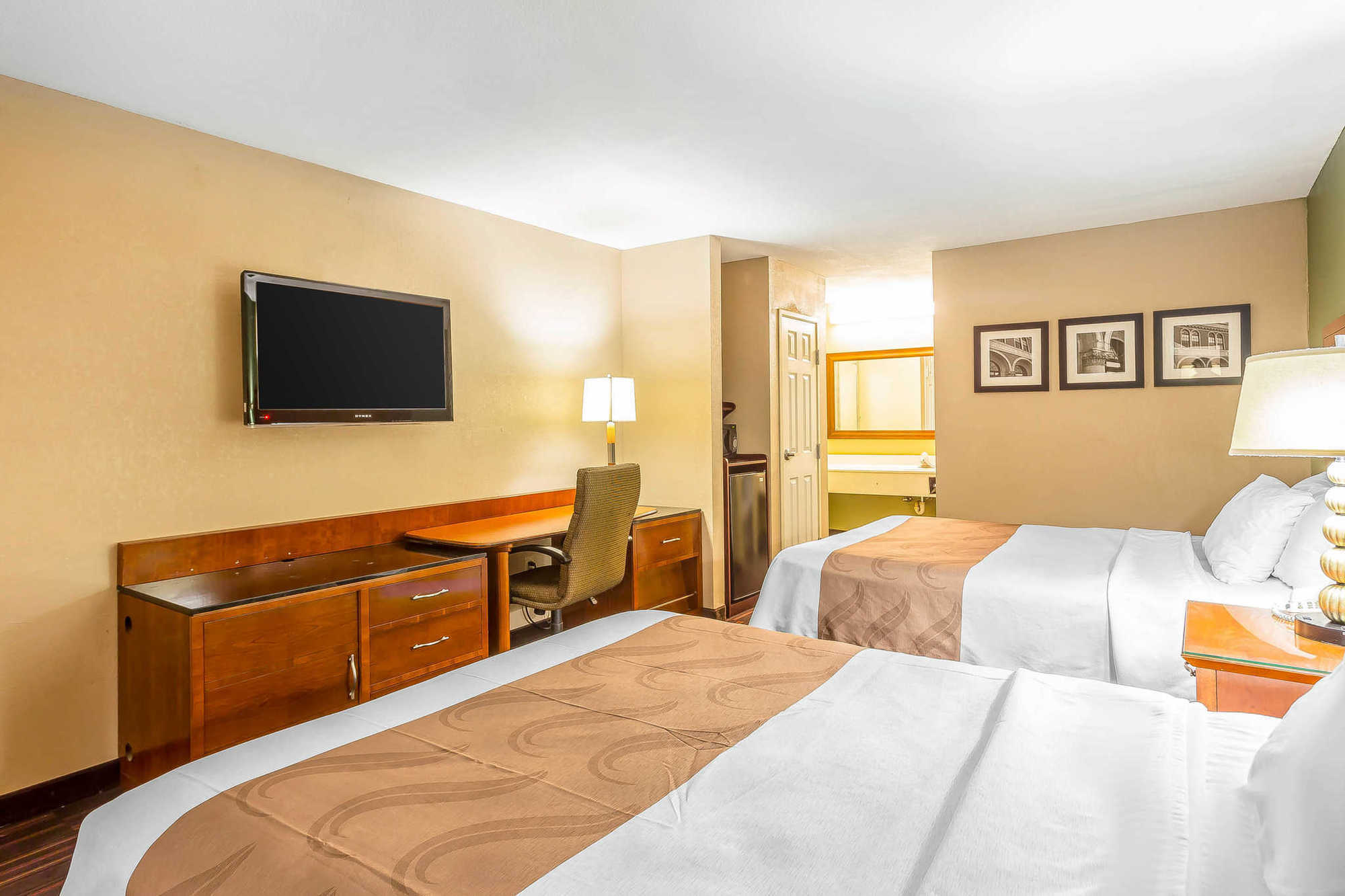 Quality Inn & Suites Near Robins Air Force Base Warner Robins Chambre photo